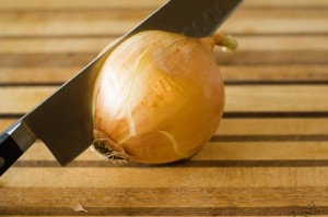 cutting-an-onion